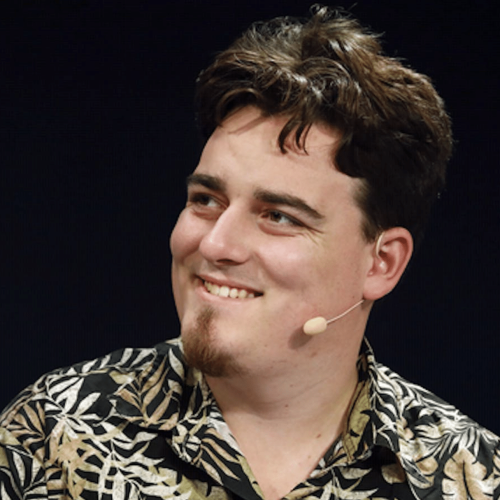 Palmer_Luckey_Stage_Microphone